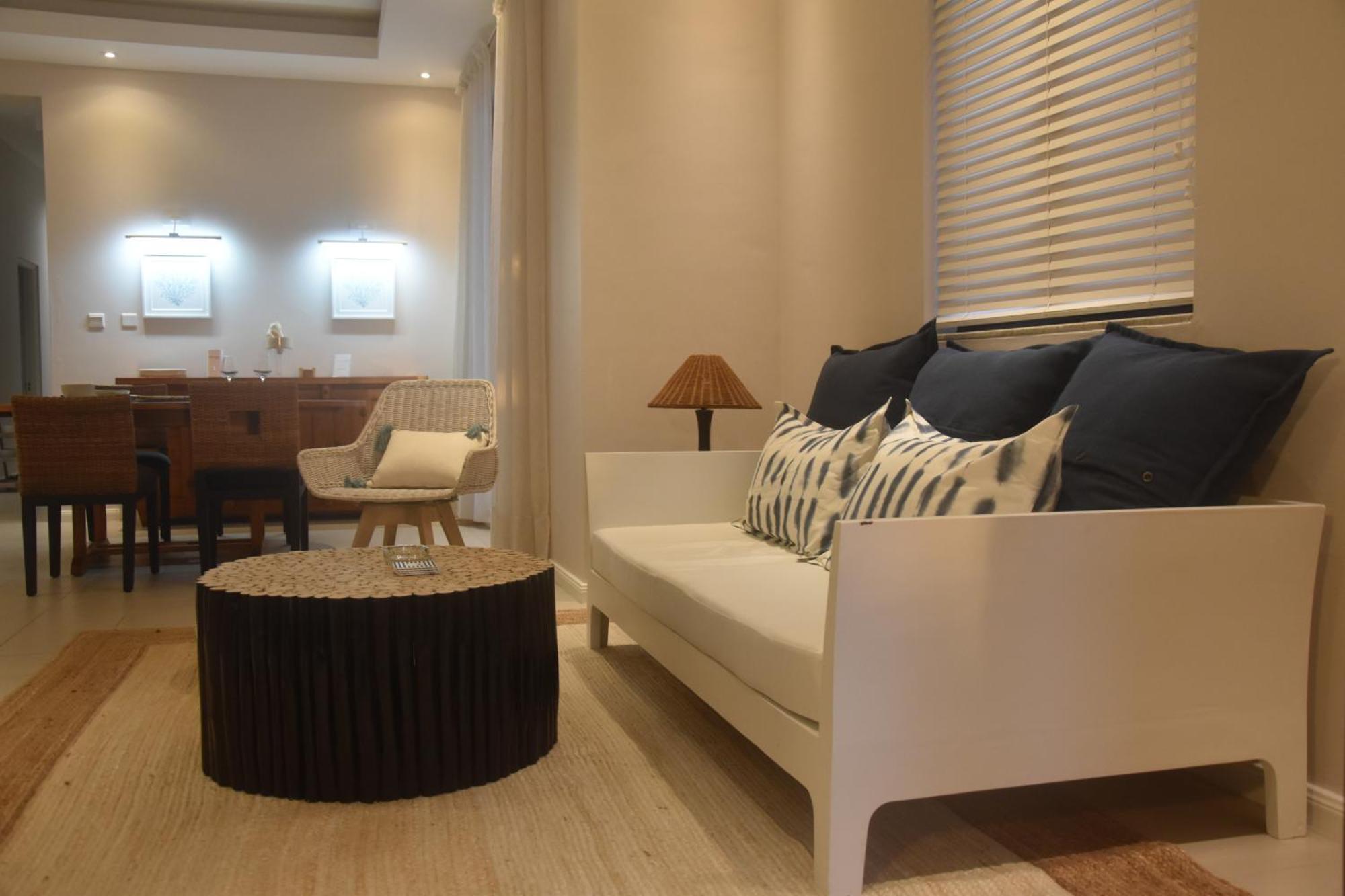 Blue Waves Beachfront Penthouse Flic en Flac Экстерьер фото